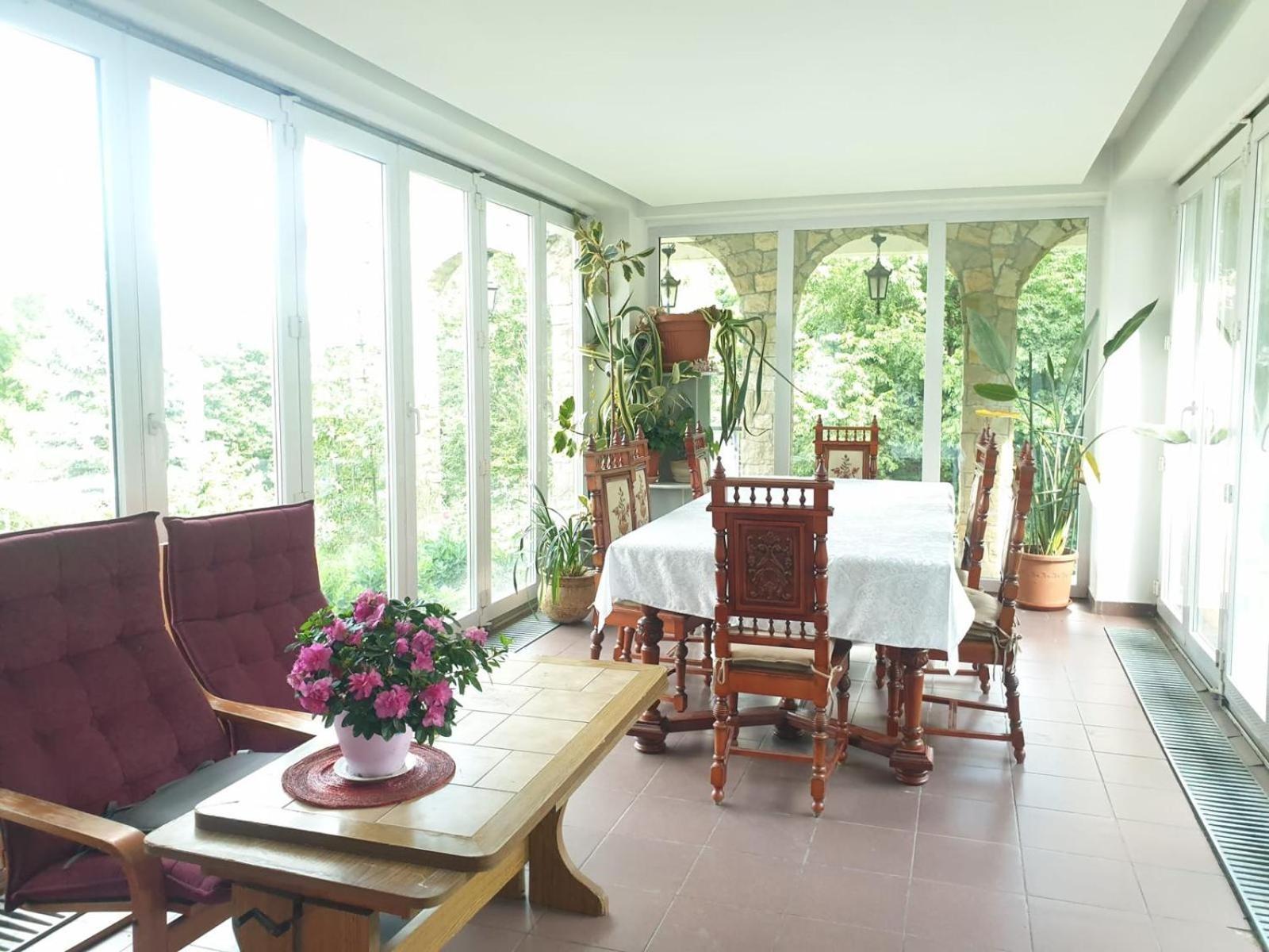 Rapsodia Pension Сучава Екстер'єр фото