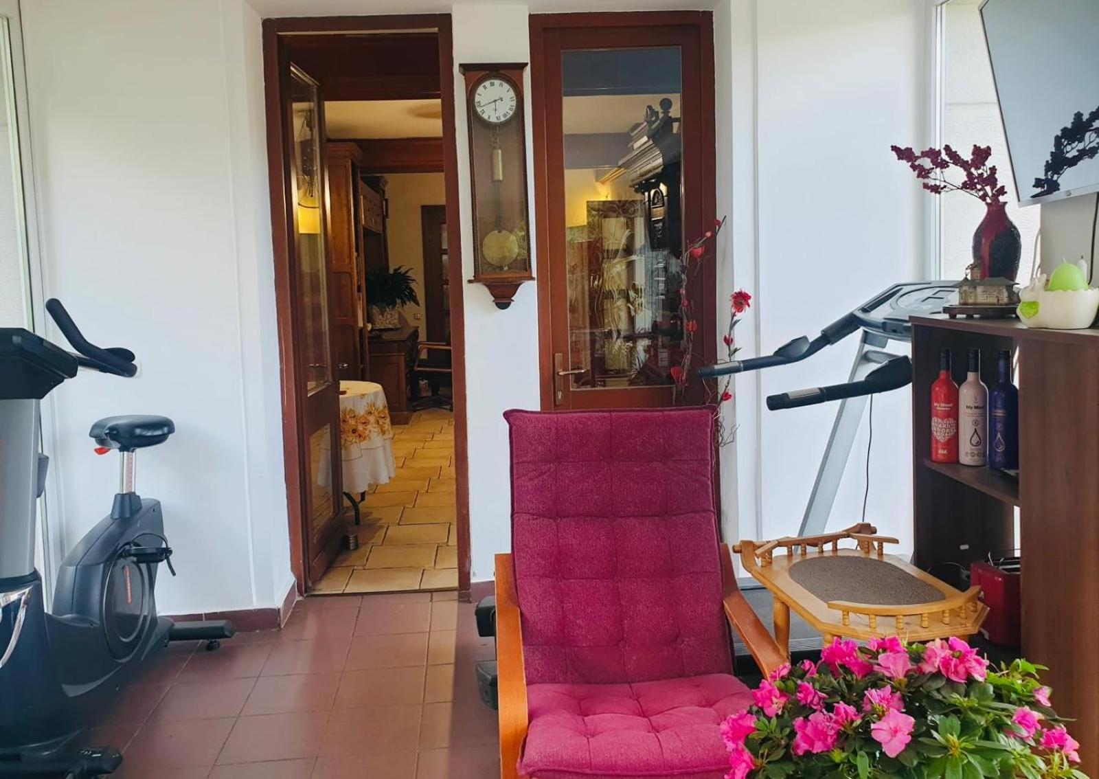 Rapsodia Pension Сучава Екстер'єр фото