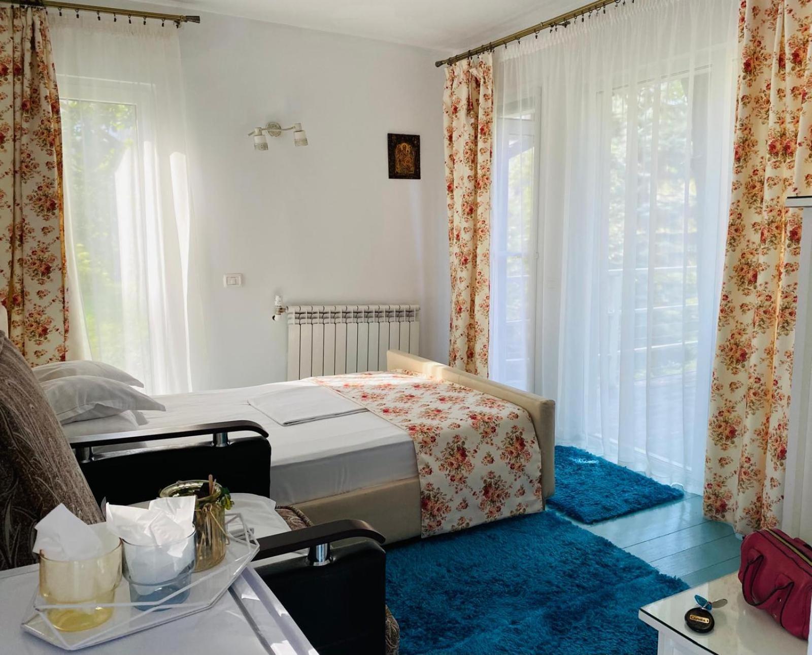 Rapsodia Pension Сучава Екстер'єр фото